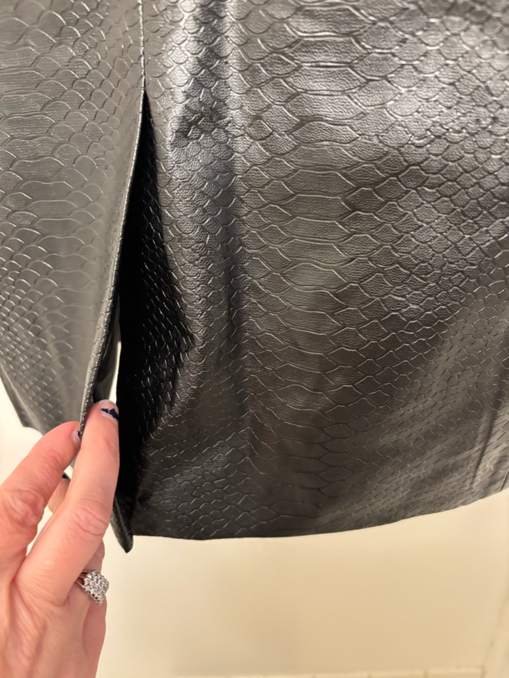 Boutique Mens Black Snakeskin Faux Leather Blazer Size XL Jacket Black Tie NWT - Picture 5 of 11